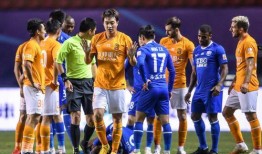 足坛最新爆料新闻报道图片,揭秘球星转会内幕，独家图片曝光惊人真相